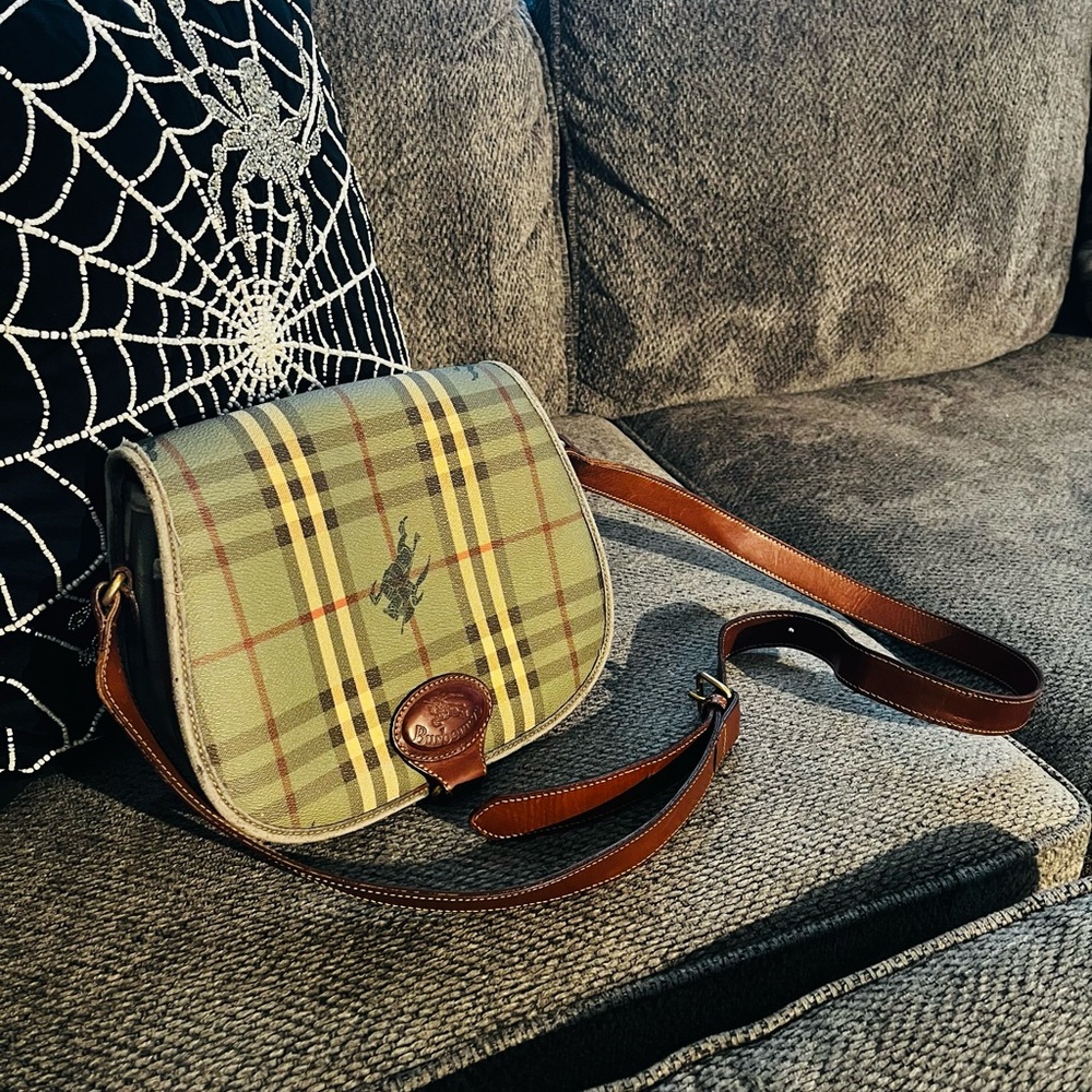 Burberry Sling Bag vintage